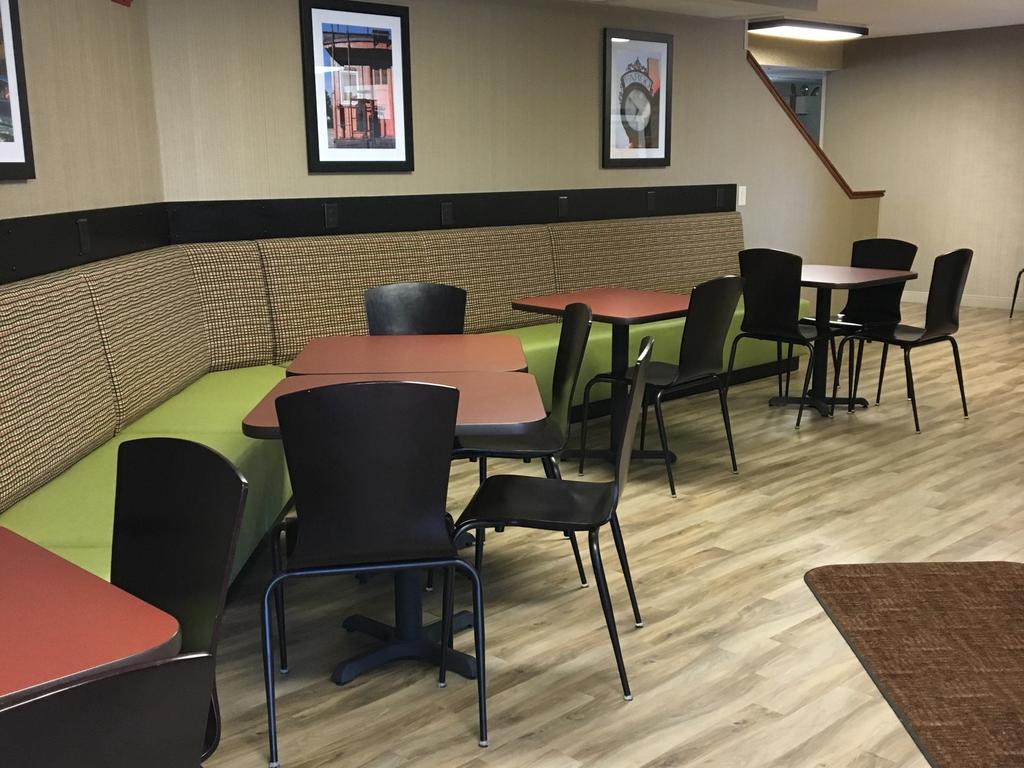 Kelly Inn 13Th Avenue Fargo Luaran gambar