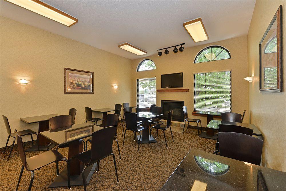 Kelly Inn 13Th Avenue Fargo Luaran gambar