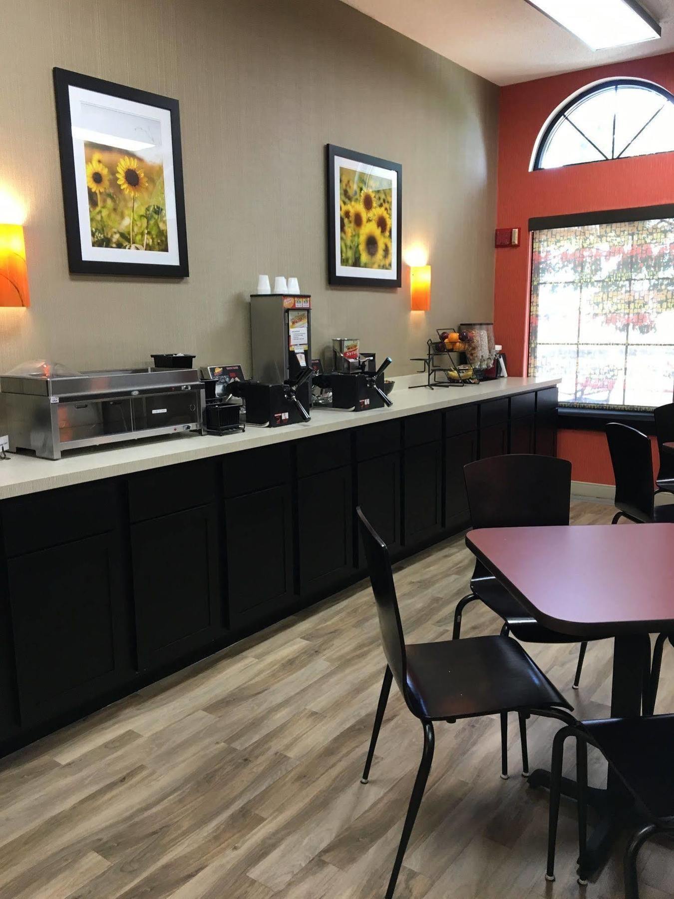 Kelly Inn 13Th Avenue Fargo Luaran gambar