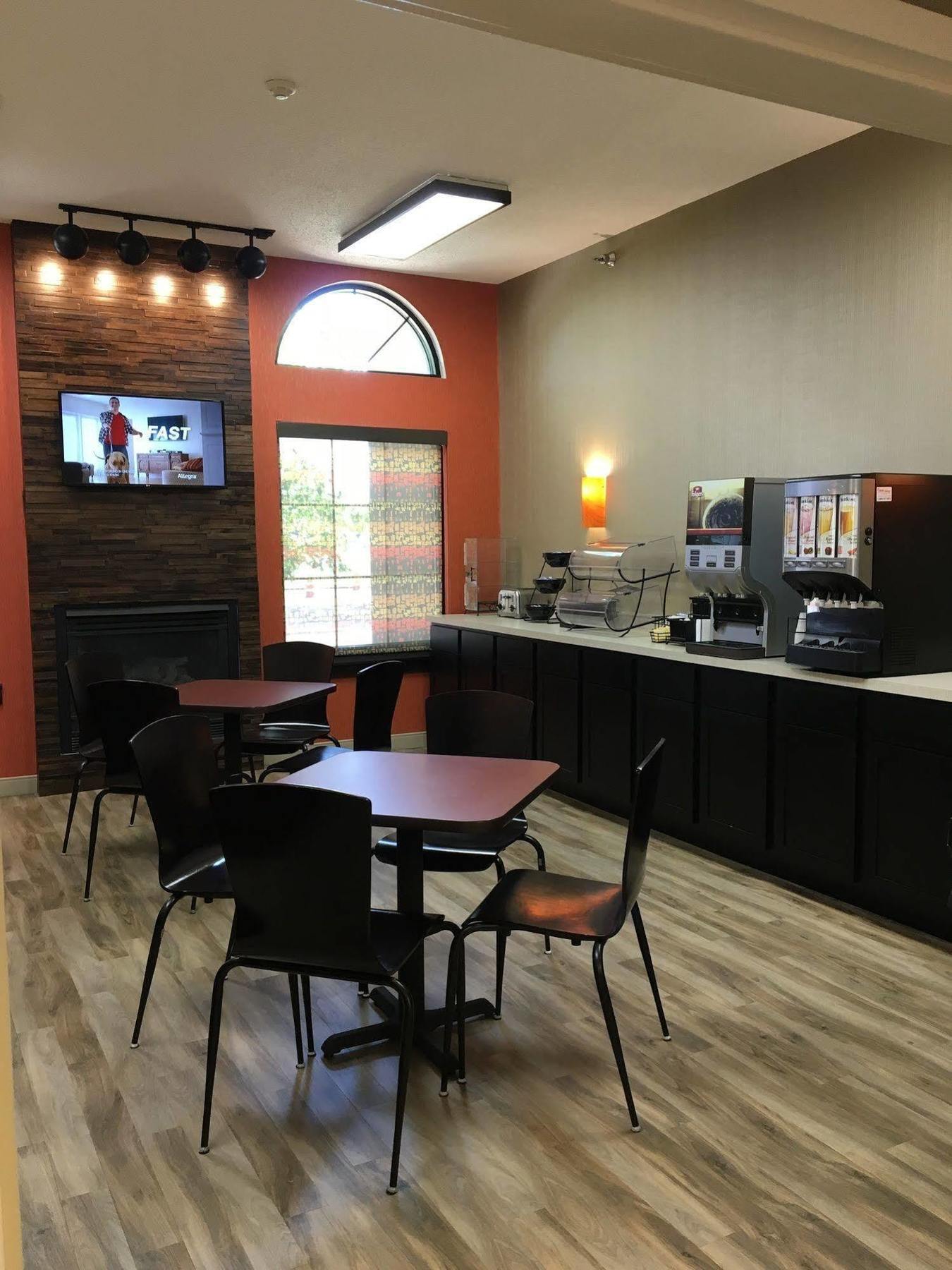 Kelly Inn 13Th Avenue Fargo Luaran gambar
