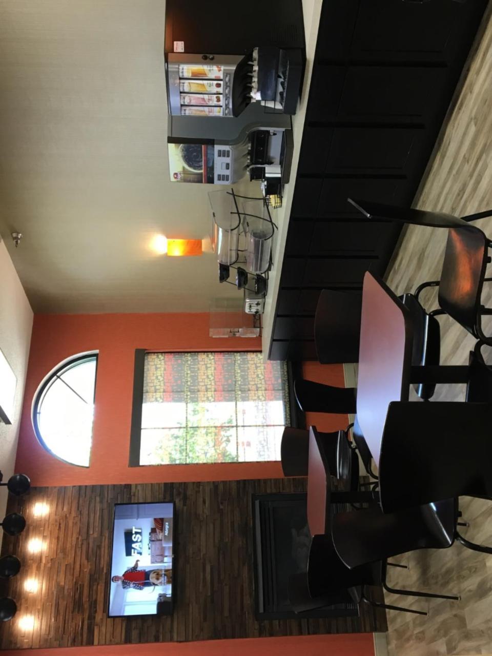 Kelly Inn 13Th Avenue Fargo Luaran gambar